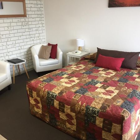 Culcairn Motor Inn 외부 사진