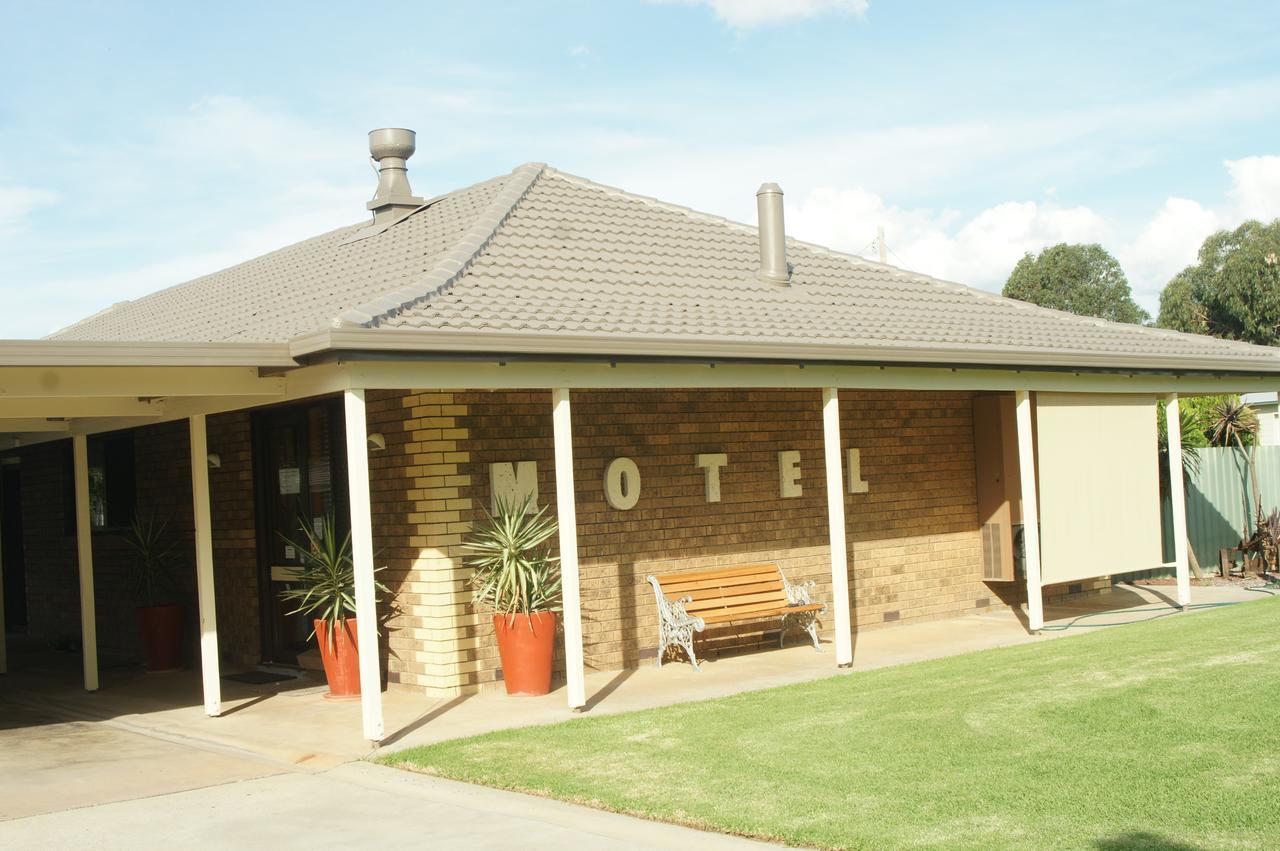 Culcairn Motor Inn 외부 사진