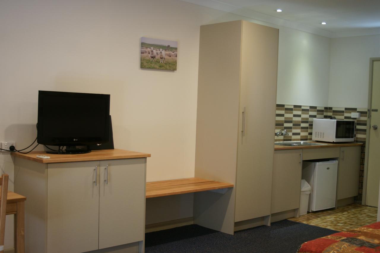 Culcairn Motor Inn 외부 사진