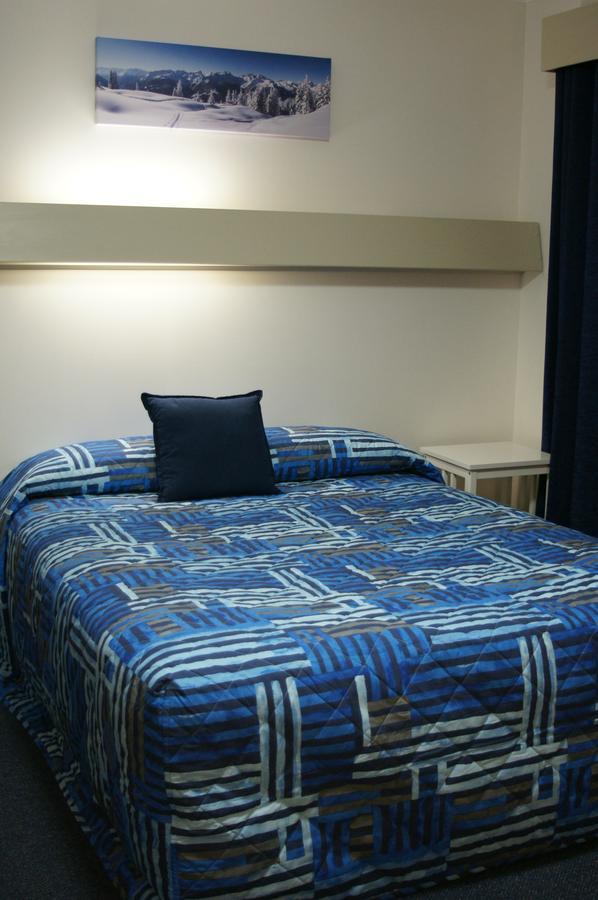 Culcairn Motor Inn 외부 사진
