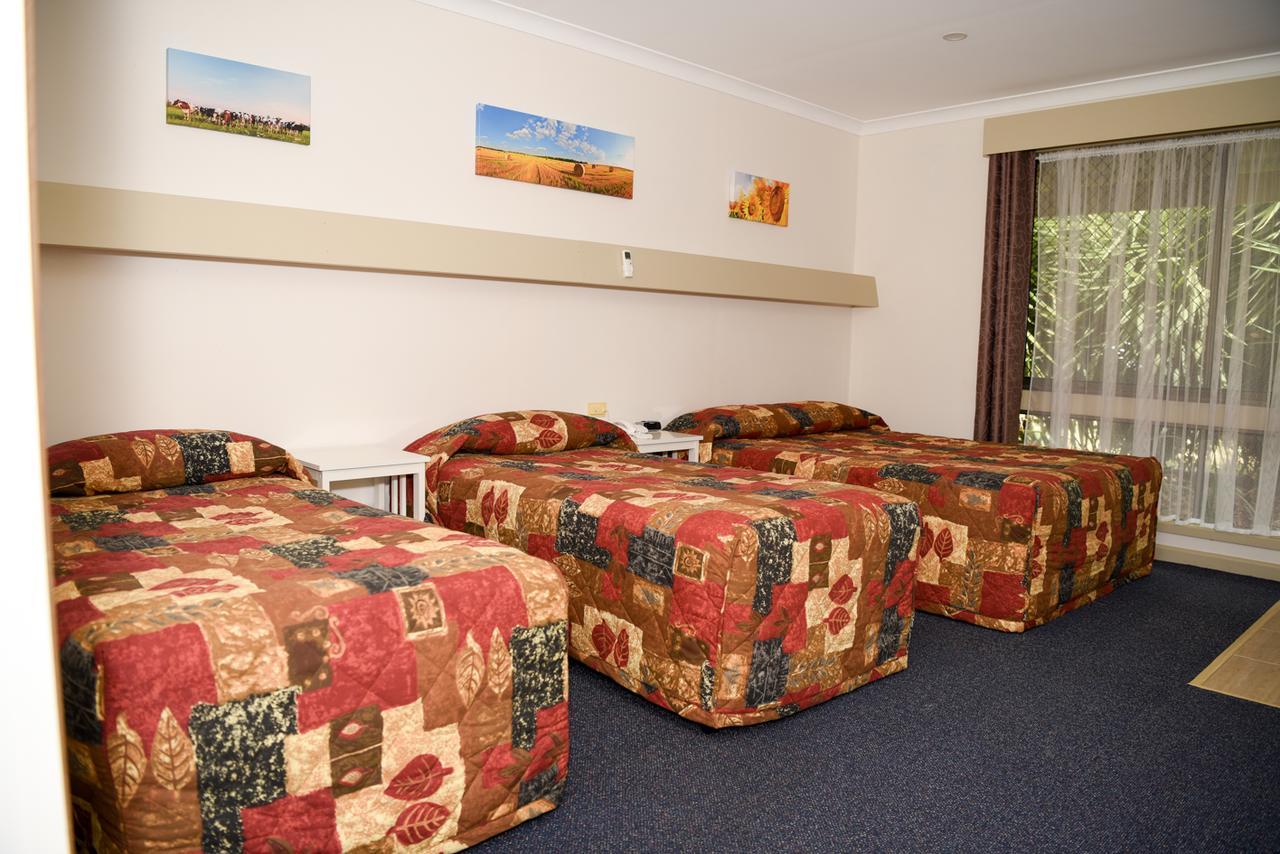 Culcairn Motor Inn 외부 사진
