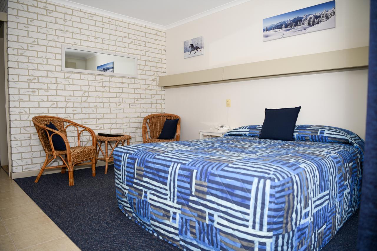 Culcairn Motor Inn 외부 사진