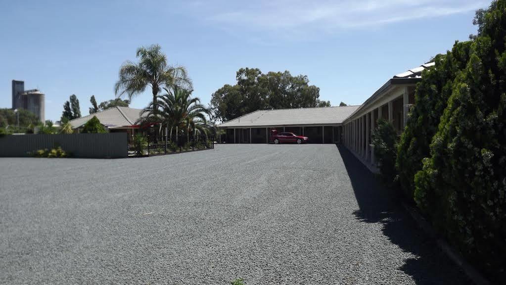 Culcairn Motor Inn 외부 사진