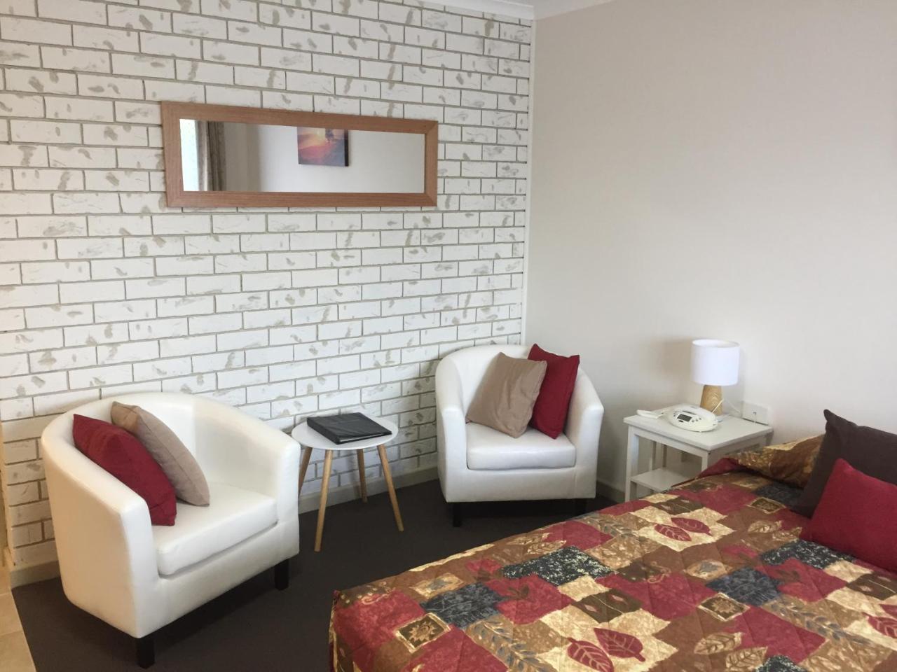 Culcairn Motor Inn 외부 사진